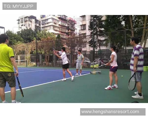 深圳网球队意识探讨:提升团队协作与竞技水平的关键因素分析 深圳网球队意识探讨:提升团队协作与竞技水平的关键因素分析