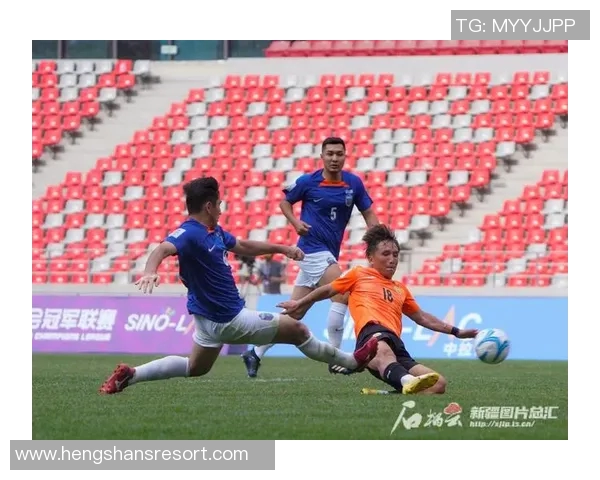 周敏独家分享足球心得与技巧解析助你提升球技与战术理解